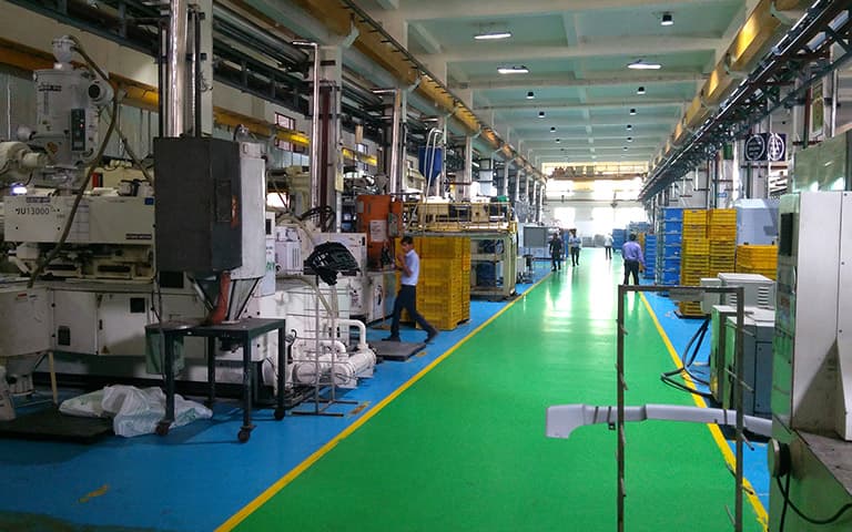 Vinayak Technoplast moulding shop 4